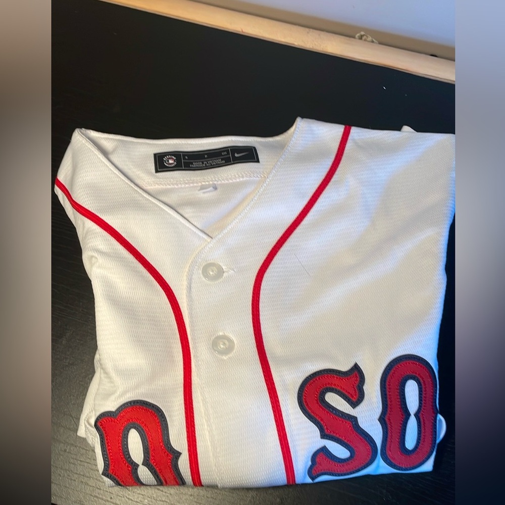 Nike Red Sox jersey size small